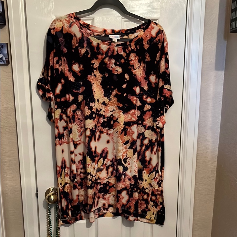 LulaRoe Leah 3X Abstract Print Women's Top